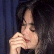 IndahSari18550's profile picture. 