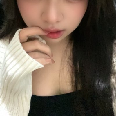 sukapdes's profile picture. 