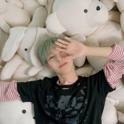 adoreonjun's profile picture. 