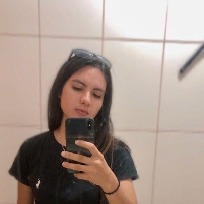 Licha_024's profile picture. 