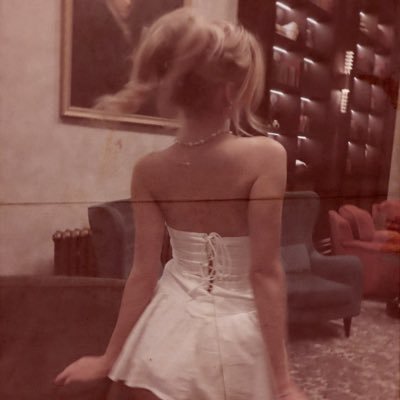 CrxzedBl0nde's profile picture. 『 °*• Heh.. 𝐁𝐚𝐍𝐠 𝐁𝐚𝐛𝐲 🔫💋 •*°』