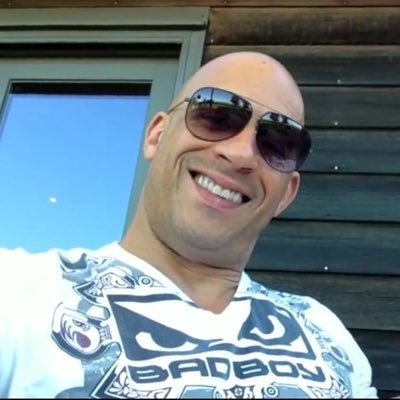 VinDiesel425's profile picture. 