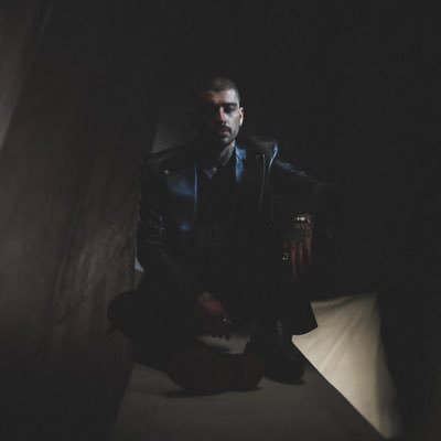 fingxrs's profile picture. It hurts to breathe cause, every breath I take, proves I can‘t live without you.| parody.rp/fl. main: @piIIcwtalk