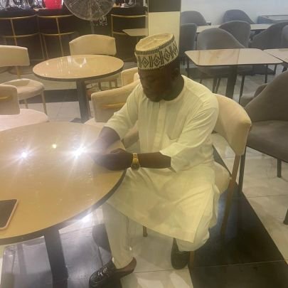 Isiraojie237227's profile picture. 