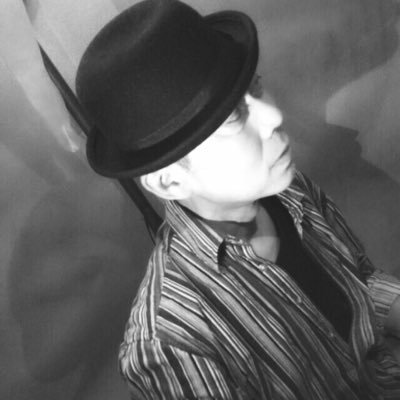 Ito_Kazunori9's profile picture. 脚本家。代表作『魔法の天使クリイミーマミ』
『機動察パトレイバー」『平成メラ3部作』
「.hack』「絶対少年』「MM9』横浜在住。