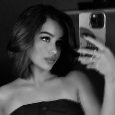 eiiu24's profile picture. 