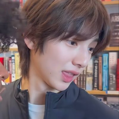 glicojrjuhoonx's profile picture. 