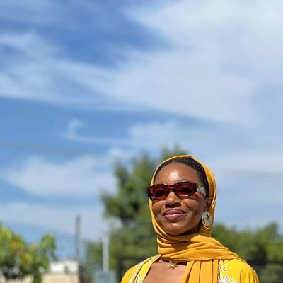 M_hameedatu's profile picture. living the poetry I was born to write ✨💫🍂