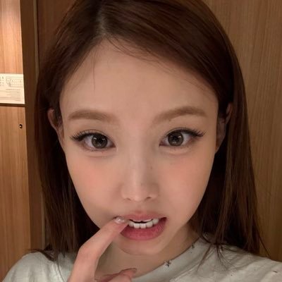 sieunboba's profile picture. 첫사랑