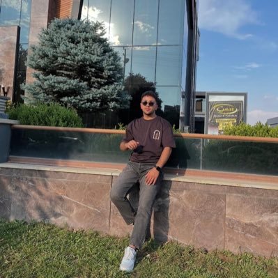 Frattx_'s profile picture. 