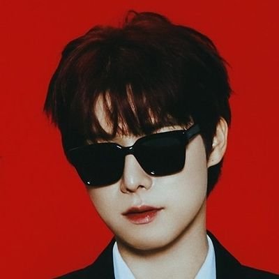 oneweology's profile picture. jazz. she/her. 23. #1 onewe enthusiast. oneweology (n.) the scientific study of onewe. butterfly, found her flower (my onewe♡)