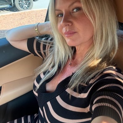 kenlywalston's profile picture. 