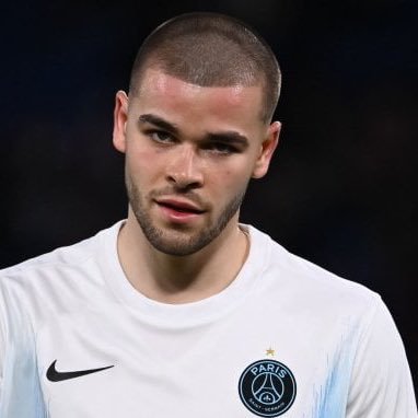 hasVinisaFK's profile picture. Welcome the this lucas chevalier hate account. I will tweet everyday until he finishes a game with a clean sheet this season.