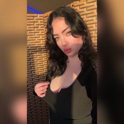 slashleyx's profile picture. GO LEAFS GO #LeafsForever 👑 | Barb since 2007 💕 | Followed by Nicki Minaj 😍 3.27.26 💞💿 GO CATS GO #TiCats 🐯#bluejays #leafs #wantitall