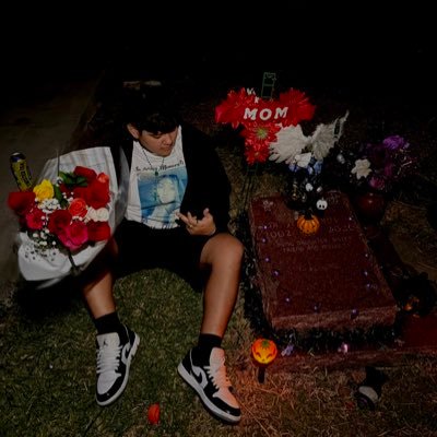 4EL33N's profile picture. Insta: @offical4eleen_