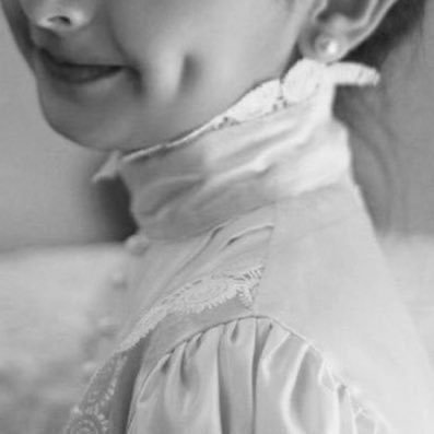 ta3712's profile picture. بنتٍ تحب القصيد وطواريـه🤍                                                                                  .