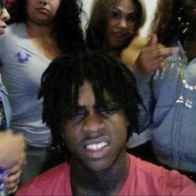 HatWearingDummy's profile picture. Straight Edge Editor I'm 20 so yea