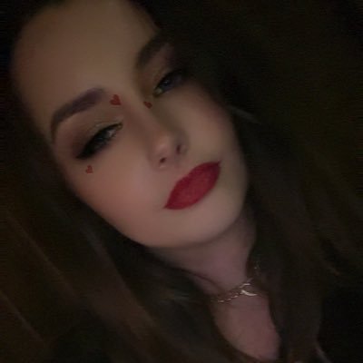 GoddessEmma0_0's profile picture. I love to show what my Little shrimps and Subs have sent me, And why you should Spoil me too!!😈💰. #findom #findomGoddess #findomDrains