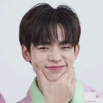 tlefirstone's profile picture. แบตทรส.หมดไม่เป็นไร แต่แบตเตอรี่หัวใจต้องเติมเต็ม 🌚🫶🏻🔋