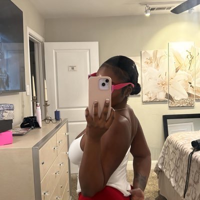 kinky_throatt's profile picture. Only reply to “MENU or FACETIME”. TELEGRAM: https://t.co/eMnLFS8vXC