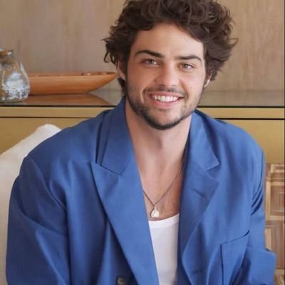 hemsworth52301's profile picture. actor Nosh centineo