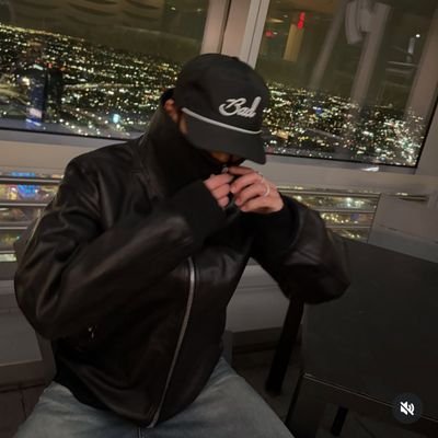 aIIuringaries's profile picture. MVRP / 97L / SEVENTEEN / Model / Photographer / Who cares about rules? I set my own rules.