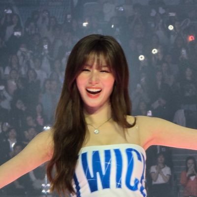 cafelattejin's profile picture. 🐟 jin & jk | gyu & cheol | jaehyun & jeno (#ticketsbycafelattejin)