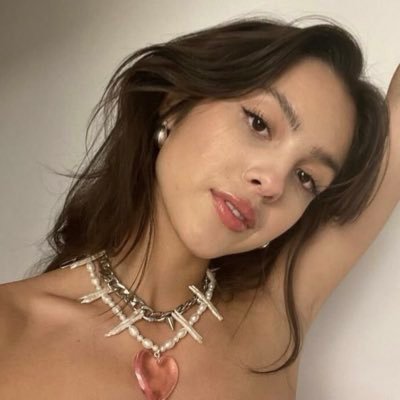 lesbisknoora's profile picture. it’s lights out and away we go