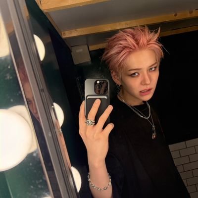 K_YoshiRi's profile picture. 