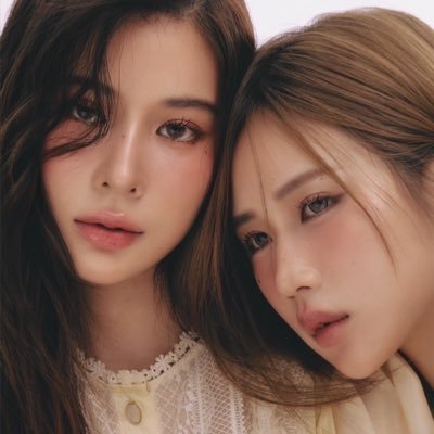 grlkisserclub_'s profile picture. you like girls? I like girls. let’s be friends. 🌈