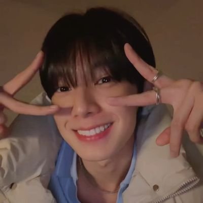 kmookimmm's profile picture. 