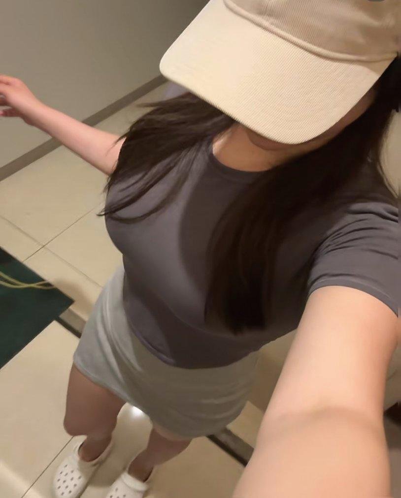 igordovqn472238's profile picture. 壊してください
お願いだから