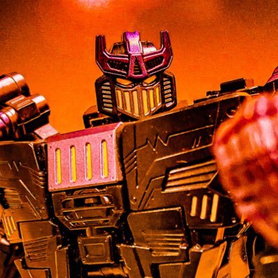 kawasami's profile picture. ロボ玩具が趣味です。 主に(というかほぼ)トランスフォーマーが主流です。好きなロボはギャラクシーコンボイとニトロコンボイとフォールンとオプティマスプライマル(実写)です。ここ最近はメガミデバイスも触りだしました。朱羅最高！ 六四天安門事件！台湾独立！