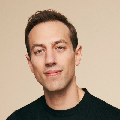 maxbraznbug_'s profile picture. consumer & business products @coinbase