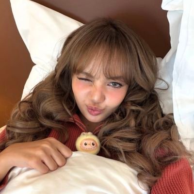 Pink_kev's profile picture. 𝗜 𝗔𝗠 𝗘𝗡𝗢𝗨𝗚𝗛 𝗔𝗦 𝗜 𝗔𝗠 🖤🩷

il / he