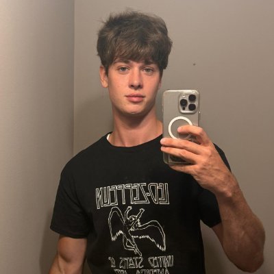 Tareiq21's profile picture. Dont be shy👇🏽just click😋