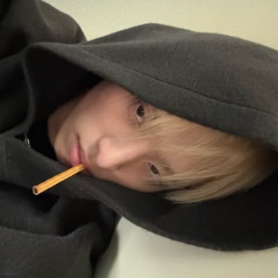 flwrskyo's profile picture. mother of six @p1h_official