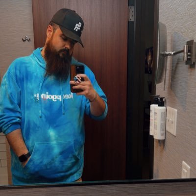 SicZy's profile picture. “Vision without action is a dream” | Streamer | Online Male Entertainer | Florida Gator Fan | Walking Inspiration | Owner of The Saloon | Code siczy @ https://t.co/jllB7Av3yL