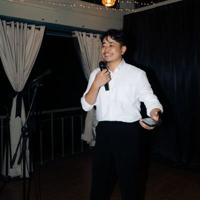 VivoseKevisa's profile picture. I live because HE lives.

20/20 hindsight.

Questionable foresight.

Musically inclined, comically lenient.

Cautious Degenerate .

Currently under construction