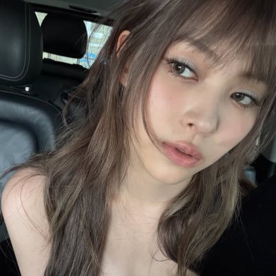 snowwyicy's profile picture. every day, every night getting wasted.