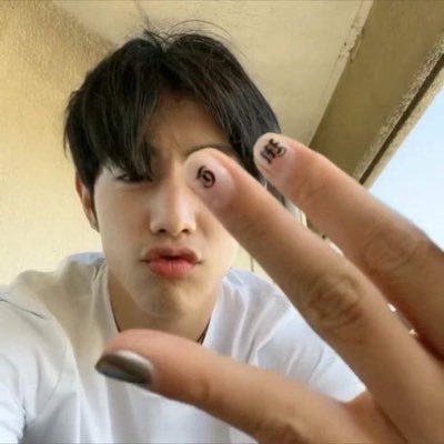 thaishibal's profile picture. 97’ line | a little (too) addicted to mark tuan