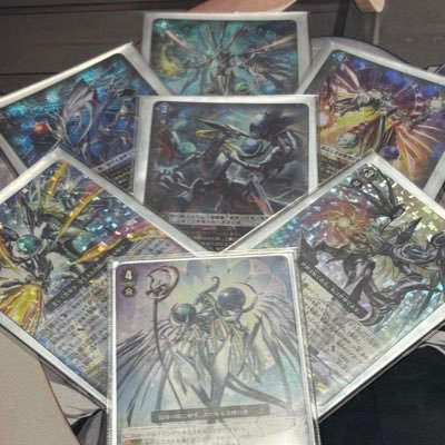 aruru623's profile picture. 北海道でヨーヨーとウマ娘とメガニケとヴァンガードを楽しんでる20代です。ヨーヨー2022年復帰組！（復帰というほど昔やってなかった）無言フォロー歓迎でされたら基本返します ヴァンガードはG後期からVスタンがっつりやり込み、ディアデイズを機に紙の方も復帰しました！