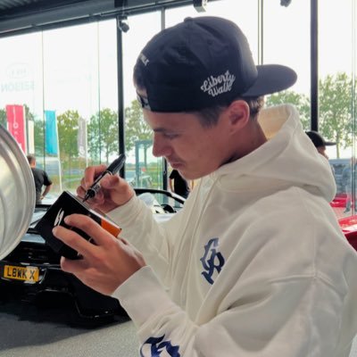 landoswdc's profile picture. number four world domination