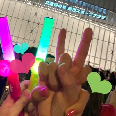 tuki72me's profile picture. 手渡しを除き取引固定とプロフ必読。成人済。郵送窓口平日。梱包時厚紙やシートのみの梱包不可。手渡し平日19時〜20時/記載日以外品川〜東京。UFJゆうちょ対応。チケは本垢優先。26時以降dm控えます。総合本垢で取引も多いですが絡んでいただけると嬉しいです!リヴァライ両日、MS、遙誕、岩美イベも最高の景色でした！