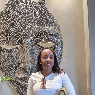 latomique's profile picture. Lover of life and all things beautiful.
Marketing Professional