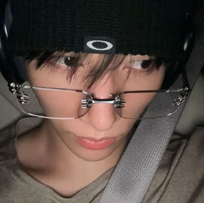 yumoyaszn's profile picture. ╰┈➤ 𝘁𝗵𝗶𝘀 𝘂𝘀𝗲𝗿 𝗳𝗼𝘂𝗻𝗱 𝗰𝗼𝗺𝗳𝗼𝗿𝘁 𝗶𝗻 𝗷𝘆𝗽 𝗮𝗿𝘁𝗶𝘀𝘁𝘀 𝗮𝗻𝗱 𝗱𝗲𝗹𝘂𝘀𝗶𝗼𝗻 𝗶𝗻 𝘆𝘂𝗺𝗼𝘆𝗮 ♬⋆.˚