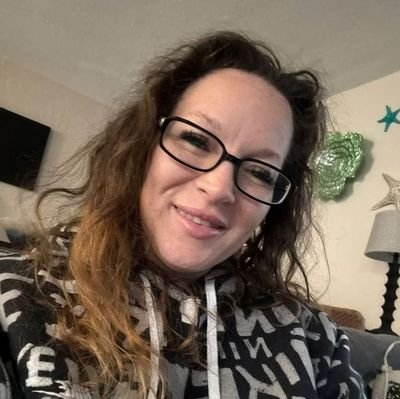 jonitabrown33's profile picture. Live your life the way that you want to live it, don’t let other people live it for you 💫