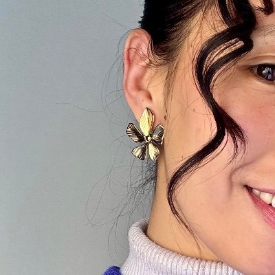 Flangesandwebs's profile picture. Pictures are mine, everything else is borrowed from the universe