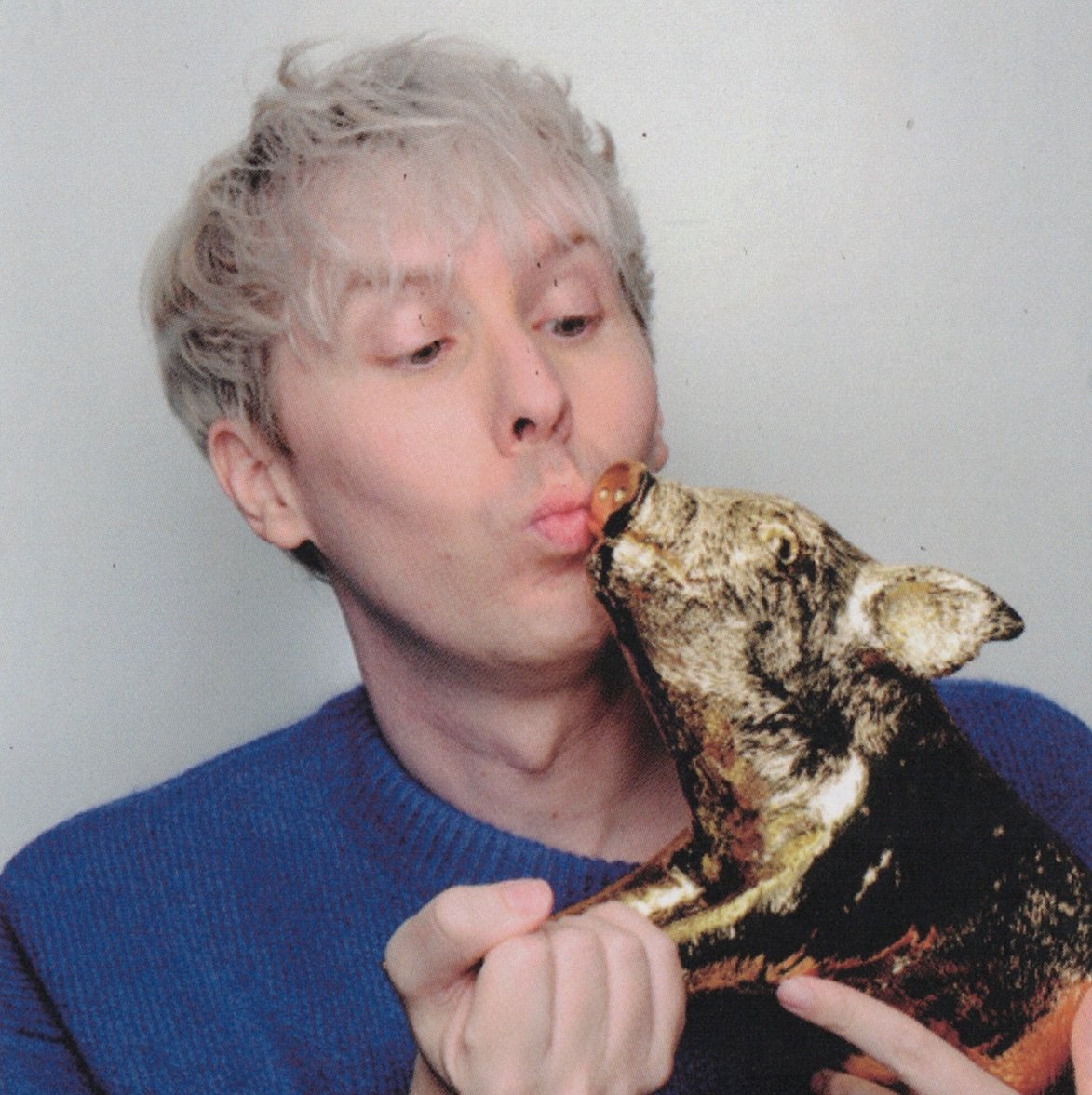 heartphillester's profile picture. sister daniel can ruin me any time she wants ⚞•⚟ #phantwt #clikkietwt #dnptwt