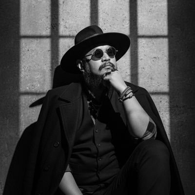 AgerordRaven's profile picture. Veteran Destiny player and one of the Biggest Mexican Destiny Collector. Skull lover